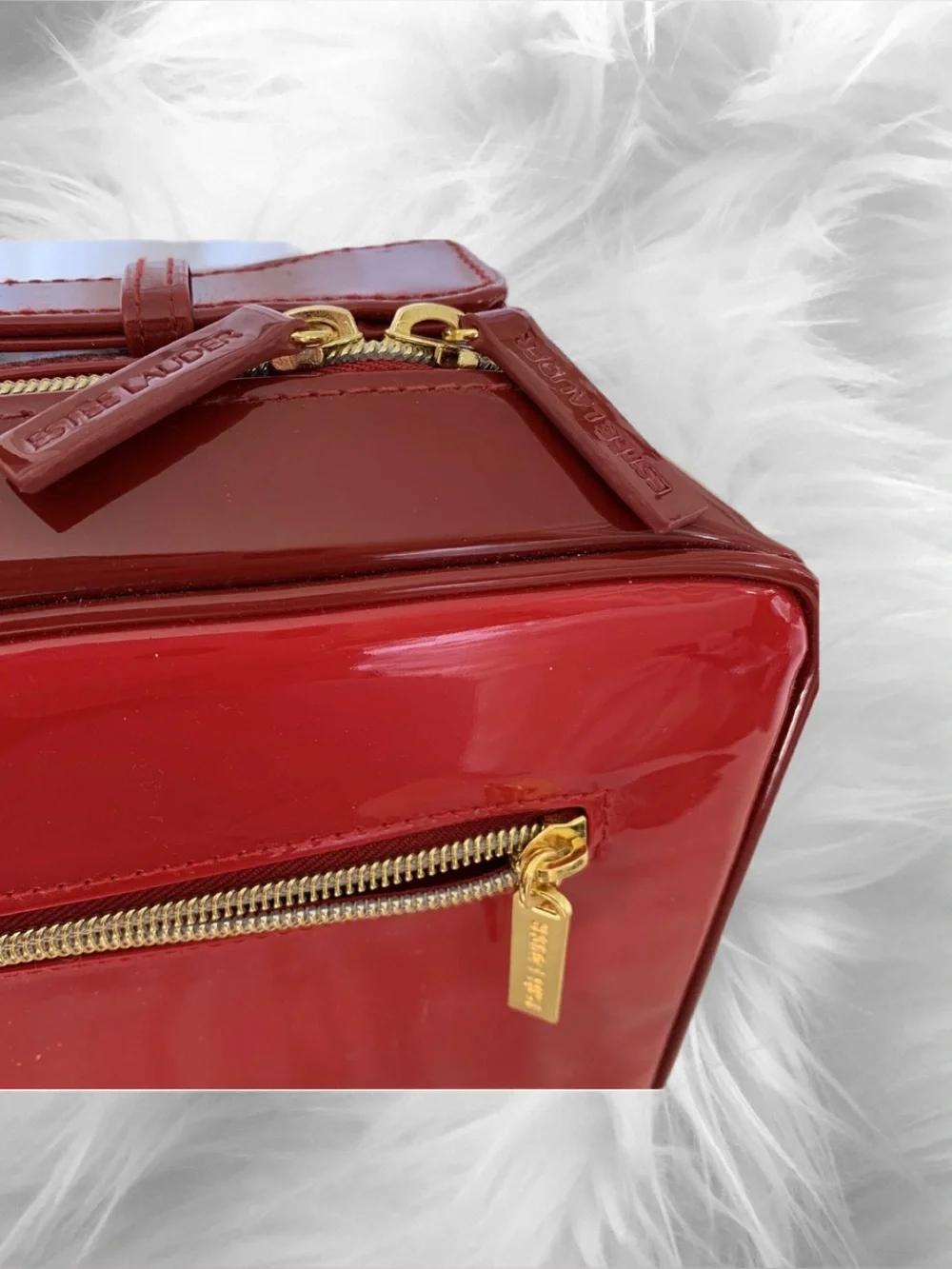 Estee Lauder Sleek Glossy Red Train Cosmetic Vanity Travel Case w/Gold Hardware